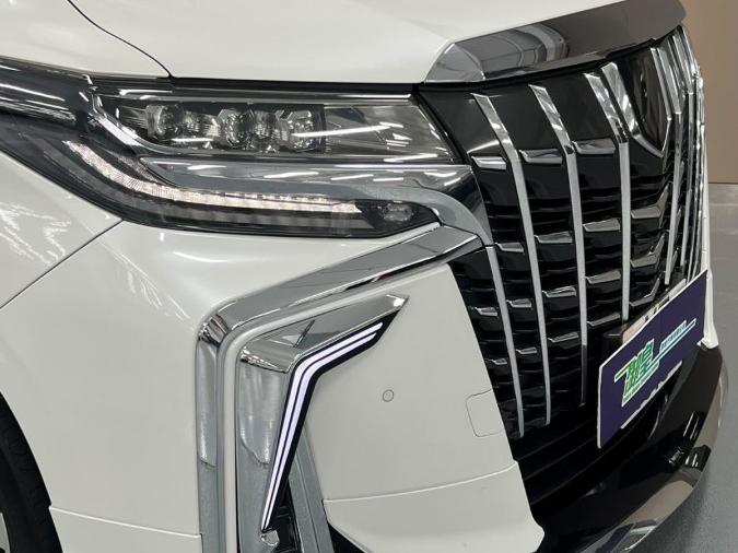 Alphard 2.5 SC Facelift - Image 3